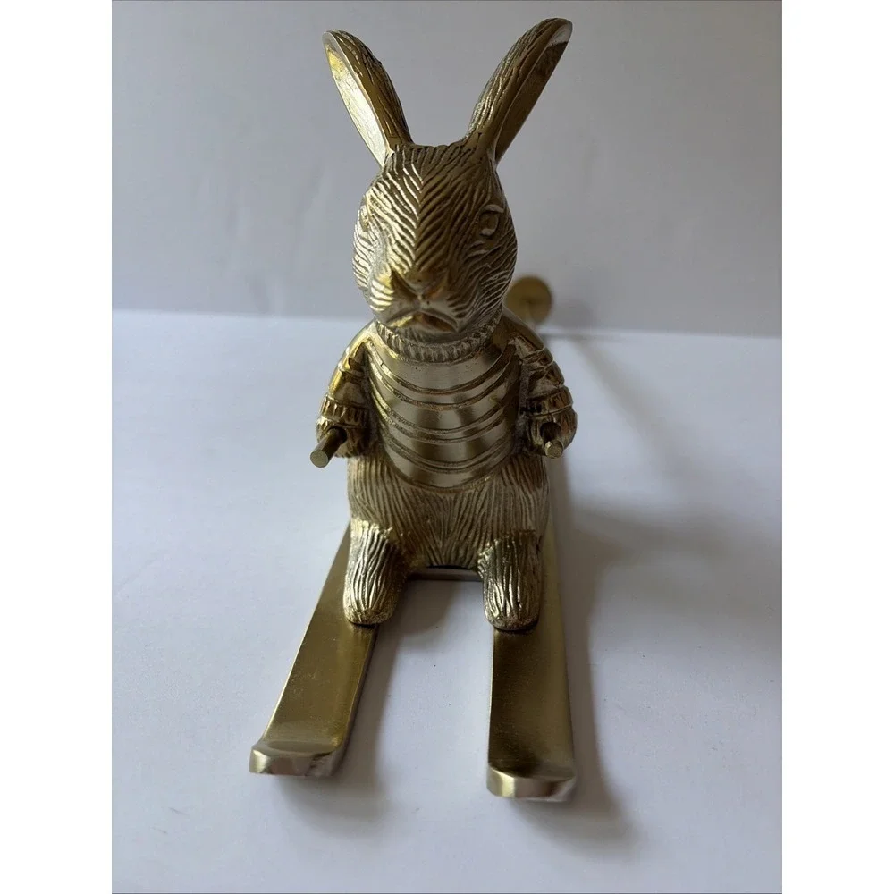 Vintage Anthropologie bunny skiing Rare bottle holder metal unique rabbit